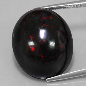 20.04克拉天然多色黑欧泊，椭圆形切割，21.6×17.8毫米，不透明
