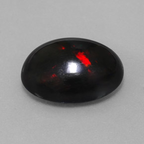 5.63克拉天然多色黑欧泊，椭圆形切割，16.7×12.6毫米，不透明