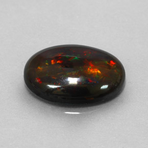 3.17克拉天然多色黑欧泊，椭圆形切割，14.6×11.5毫米，不透明
