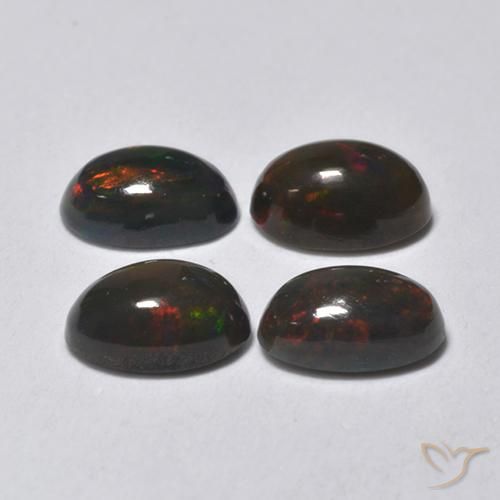 1.26克拉天然黑蛋白石，椭圆形，半透明