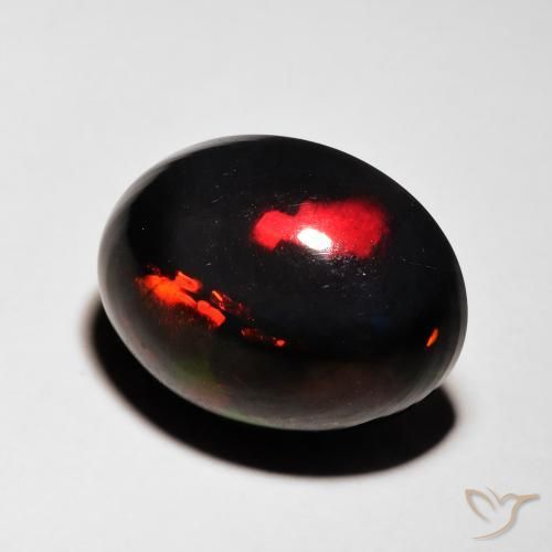 5.76克拉天然黑蛋白石，椭圆形，半透明