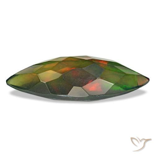 2.60克拉天然多色黑欧泊，马眼形，18.8×7.2毫米，半透明