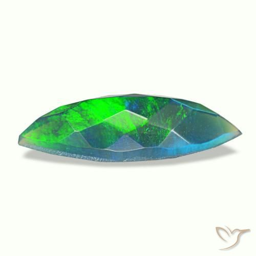 1.12克拉天然多色黑欧泊，马眼形，14.2×5.1毫米，半透明