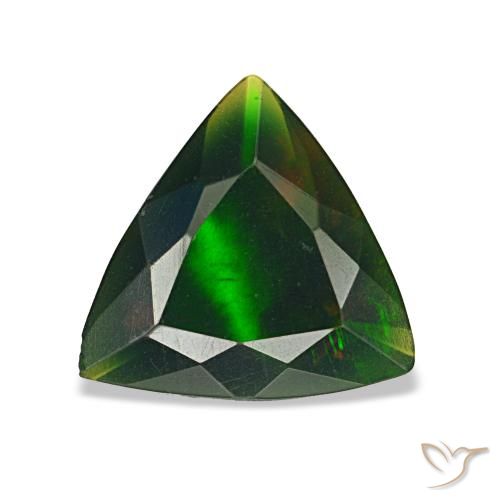 0.85克拉天然多色黑欧泊，三角形，9.1×8.3毫米，不透明