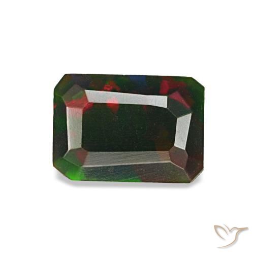 0.57克拉天然多色黑欧泊，祖母绿式切割，6.6×4.7毫米，不透明