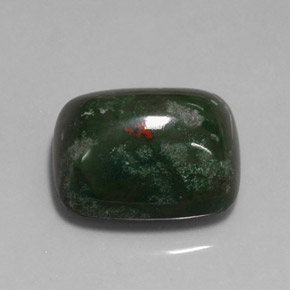 18.96克拉天然绿色血石，垫形剪裁，17.8×15.2毫米，不透明