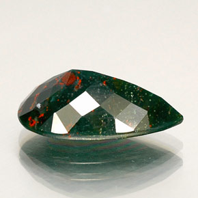 9.31克拉天然鸡血石，梨形，不透明