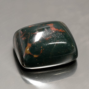 26.05克拉天然绿色血石，垫形剪裁，18.7×15.8毫米，不透明