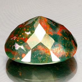 19.44克拉天然绿色血石，椭圆形切割，19.3×15.8毫米，不透明