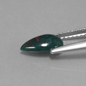 0.69克拉天然鸡血石，梨形，不透明