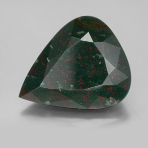 8.89克拉天然绿色血石，梨形，16.8×14毫米，不透明