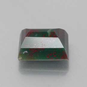 1.23克拉天然绿色血石，长方形切工，7×6毫米，不透明
