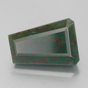 3.02克拉天然绿色血石，异形，11.6×8.2毫米，不透明