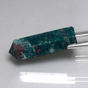 13.22克拉天然鸡血石，异形，不透明