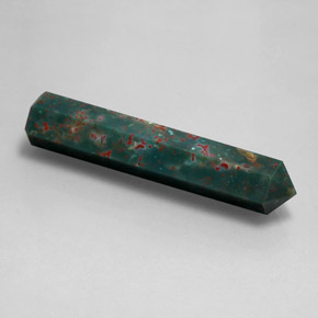 15.50克拉天然绿色血石，异形，36.8×7.2毫米，不透明