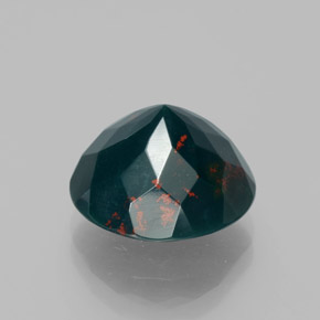 7.61克拉天然鸡血石，圆形切割，不透明