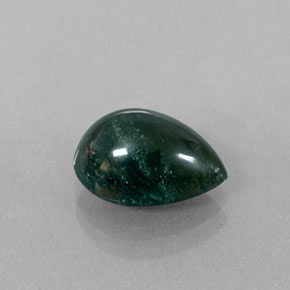 2.83克拉天然绿色血石，梨形，11×8.1毫米，不透明