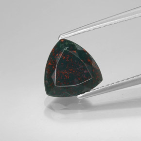 1.90克拉天然绿色血石，三角形，9.1×9毫米，不透明