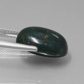 9.11克拉天然鸡血石，椭圆形切割，不透明