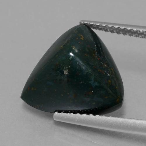 7.42克拉天然鸡血石，胖三角形，不透明