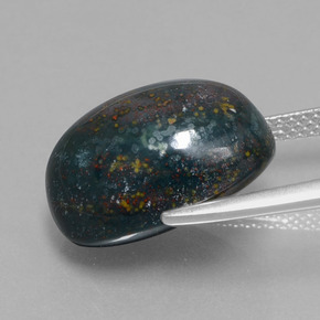 12.09克拉天然鸡血石，椭圆形切割，不透明