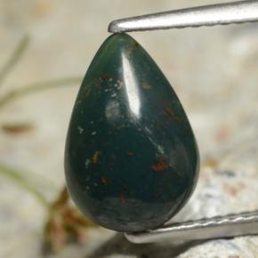 1.92克拉天然绿色血石，梨形，11.4×7.2毫米，不透明