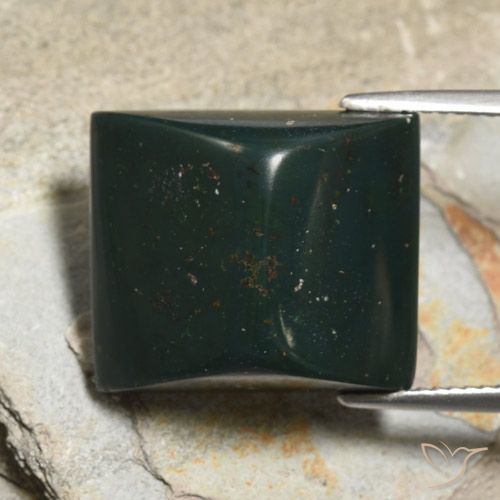 19.16ct 天然 深绿色 鸡血石, 狭长方形, 不透明