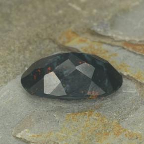 3.97克拉天然绿色血石，椭圆形切割，13.7×8.1毫米，不透明