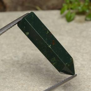 9.40克拉天然鸡血石，异形，不透明