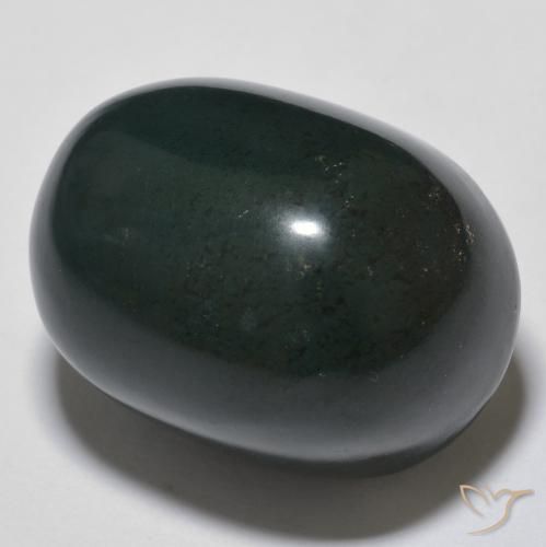 27.79克拉天然鸡血石，椭圆形，不透明