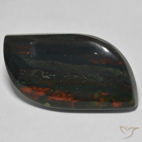 26.95ct 天然 绿色和红色 鸡血石, 花式切割, 不透明