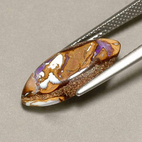 4.34克拉天然砾背蛋白石，榄尖形，不透明