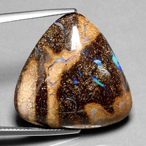 25.23克拉天然多色砾石欧泊，三角形，25.6×24.8毫米，不透明