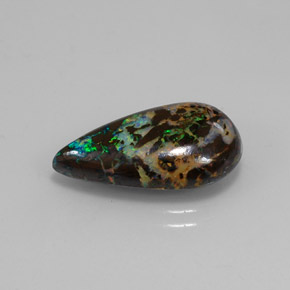 7.90克拉天然多色砾石欧泊，梨形，19.4×10.9毫米，不透明