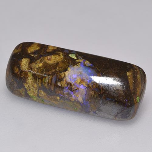 9.16克拉天然多色砾石欧泊，垫形剪裁，22.8×9.6毫米，不透明