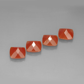 克拉天然红玉髓，垫形剪裁，半透明