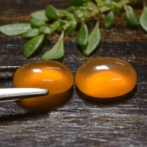 2.65克拉天然红玉髓，椭圆形切割，半透明