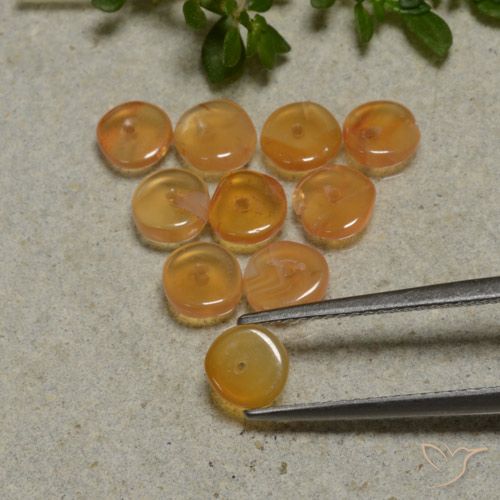 4.02克拉天然红玉髓，花式切割，透明