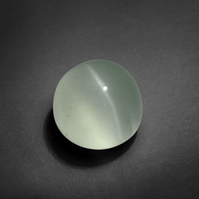 5.51克拉天然绿色猫眼海蓝宝石，圆形切割，10.04毫米，透明
