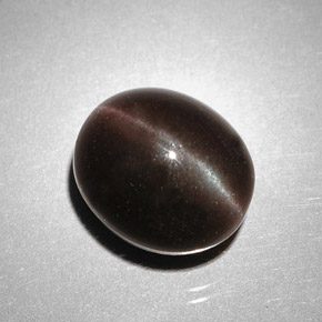 5.85克拉天然猫眼方柱石，椭圆形切割，半透明