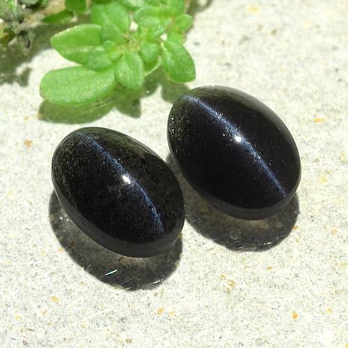 2.59克拉天然猫眼方柱石，椭圆形切割，半透明