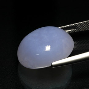 16.62克拉天然玉髓，椭圆形切割，17.4×15.4毫米，半透明