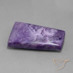 39.47克拉天然紫龙晶，狭长方形，不透明