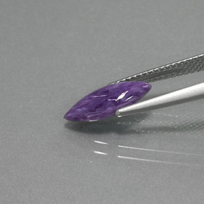 1.32克拉天然紫龙晶，榄尖形，不透明