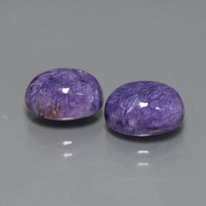 天然紫罗兰色查罗石，椭圆形切割，9.1×7.1毫米，不透明