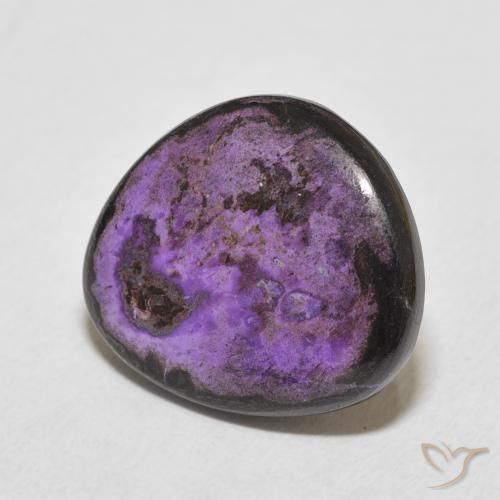 14.04克拉天然紫龙晶，花式切割，不透明