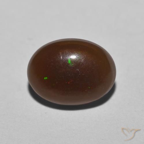 0.82克拉天然巧克力蛋白石，椭圆形，半透明