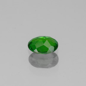 0.35克拉天然绿色铬透辉石，椭圆形切割，5.1×4.1毫米，VS-SI