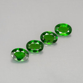 天然绿色铬透辉石，椭圆形切割，7×5.1毫米，VVS-VS
