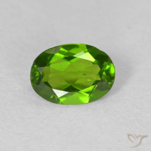 0.73ct 天然 Medium Dark-Green 铬透辉石, 椭圆形, VS